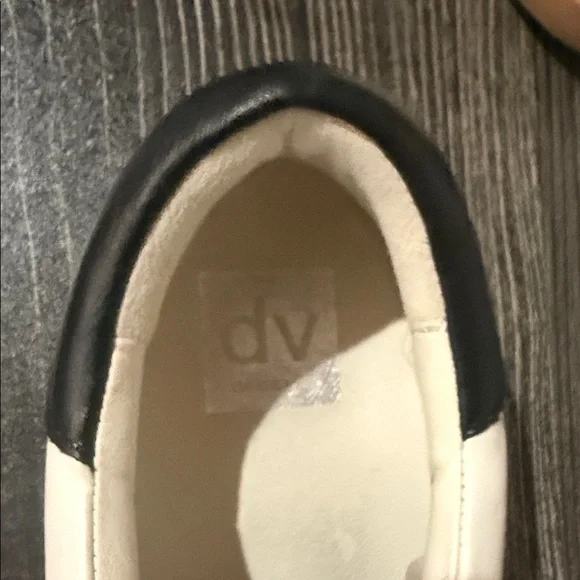 DV by Dolce Vita White and Black Sneakers - Picture 7 of 8